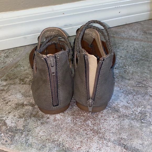 Sandals - Picture 2 of 3